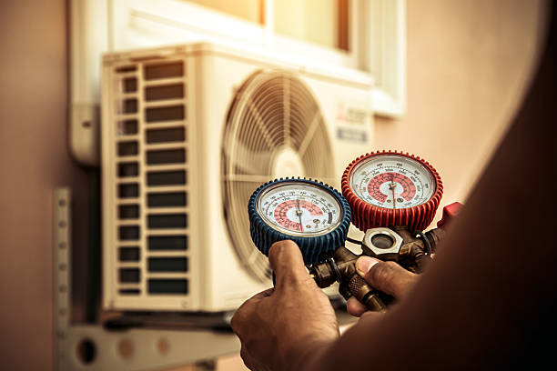 Professional Hvac technician working in Woodland, WI